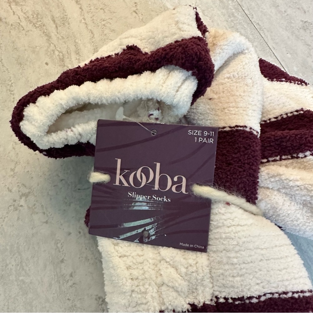 NEW COZY SLIPPER SOCKS